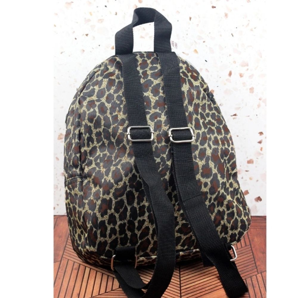 Ngil Small Leopard Backpack - Picture 2 of 7
